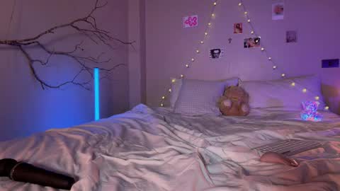 squirt queen Jasmine     next stream 1 may online show from 05.15.26
