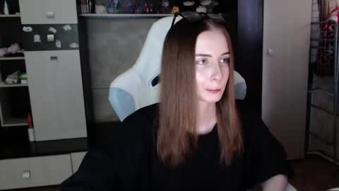 Cutti Crystal online show from 11.11.25