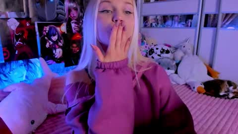 Snapshot of cuttie_ponyy chatting on 02.22.26 Nora online show from 02.22.26