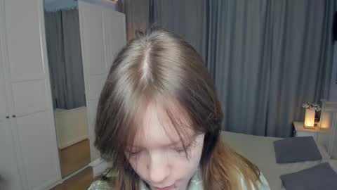 Snapshot of cuty_petite chatting on 02.23.26 Anne online show from 02.23.26