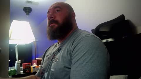 Snapshot of cwbyga chatting on 10.23.25 Bubba Bull online show from 10.23.25