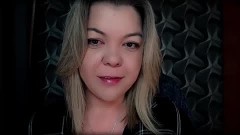 Snapshot of cyberdomme chatting on 12.04.25 Full time mean bitch. online show from 12.04.25