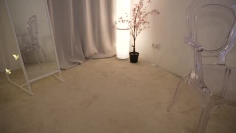 Snapshot of cyberheart_ chatting on 12.01.24 EMILY online show from 12.01.24