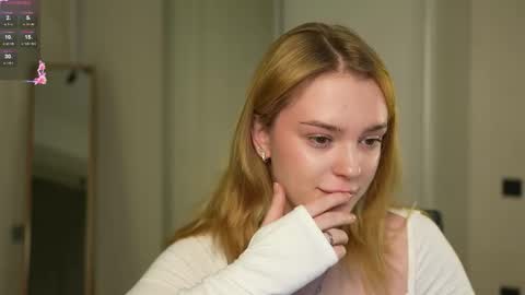 Snapshot of cyberheart_ chatting on 11.24.25 EMILY online show from 11.24.25