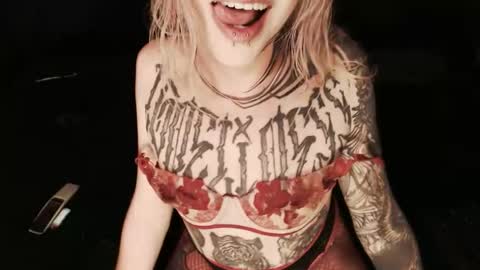 Nikki online show from 12.13.25