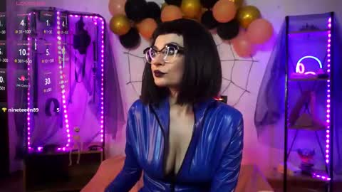 Lily Goddess online show from 11.03.25