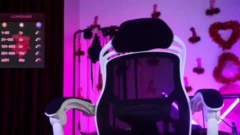 Snapshot of cyberxgoddess_ chatting on 02.11.26 Lily Goddess online show from 02.11.26