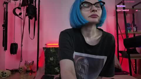 Snapshot of cyberxgoddess_ chatting on 05.07.26 Lily Goddess online show from 05.07.26