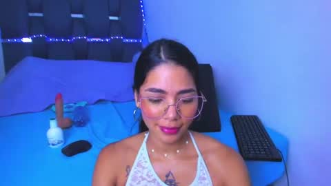 Snapshot of cyndycranforsquirt chatting on 06.21.26 cyndycranforsquirt online show from 06.21.26