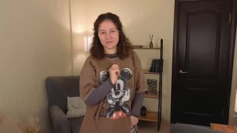 Lola online show from 10.16.25