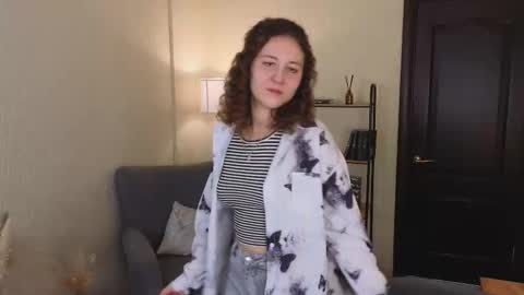 Lola online show from 10.20.25