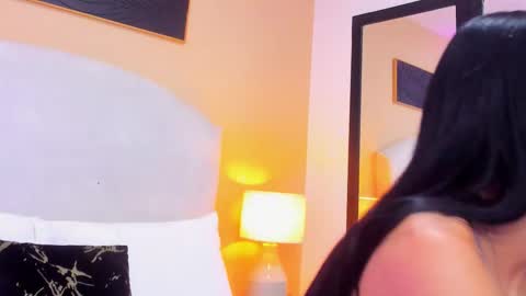 Cynthia Turner online show from 10.14.25