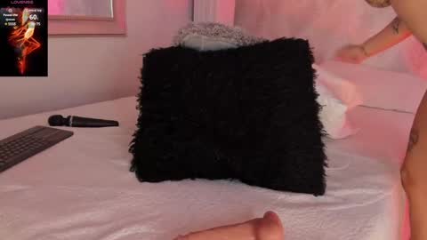 Snapshot of cyntia_adams chatting on 02.27.25 cyntia_adams online show from 02.27.25