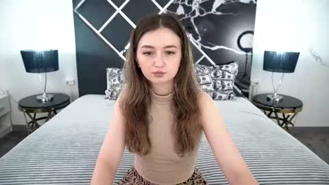 Snapshot of cyrenaluxe chatting on 07.15.26 Cyrena online show from 07.15.26