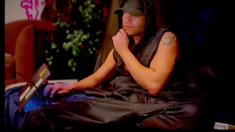 Cyrus DeLux online show from 05.27.26