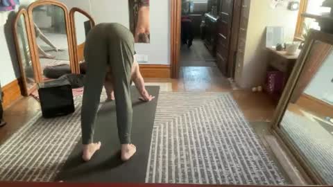 Snapshot of daddnextdoor chatting on 10.03.25 daddnextdoor online show from 10.03.25