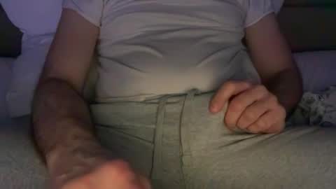 daddnextdoor online show from 12.20.25