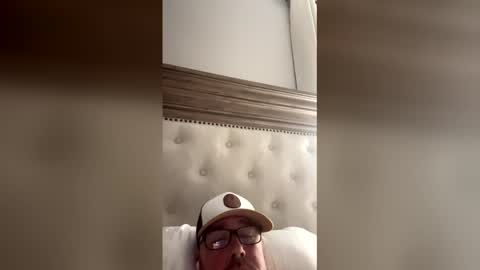 Snapshot of daddylong10inchinyou chatting on 12.20.25 daddylong10inchinyou online show from 12.20.25