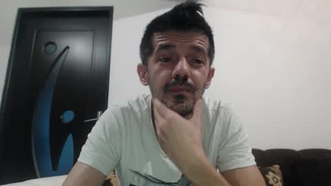 Snapshot of daddynextdoor86 chatting on 12.02.25 daddynextdoor86 online show from 12.02.25