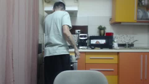 Snapshot of daddynextdoor86 chatting on 01.14.26 daddynextdoor86 online show from 01.14.26