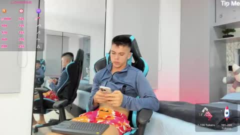 Snapshot of daddyrich4u chatting on 09.13.25 daddyrich4u online show from 09.13.25