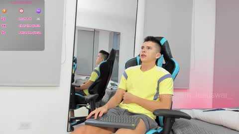 Snapshot of daddyrich4u chatting on 11.13.25 daddyrich4u online show from 11.13.25