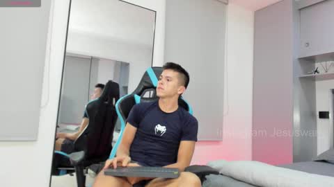 Snapshot of daddyrich4u chatting on 11.21.25 daddyrich4u online show from 11.21.25