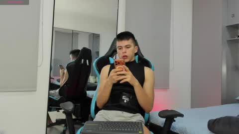 Snapshot of daddyrich4u chatting on 05.02.26 daddyrich4u online show from 05.02.26