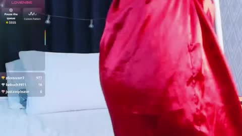 Snapshot of daddys_little_princesss chatting on 10.23.25 Antonella online show from 10.23.25