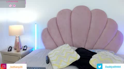 Snapshot of daddysgirrl1_ chatting on 12.19.25 Bethany online show from 12.19.25