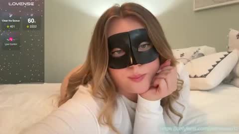 Snapshot of daddyslittlegirl12 chatting on 01.08.25 Jaime online show from 01.08.25