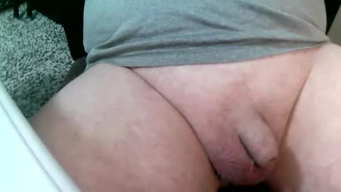 Snapshot of daddysmalls_55 chatting on 12.20.24 daddysmalls online show from 12.20.24