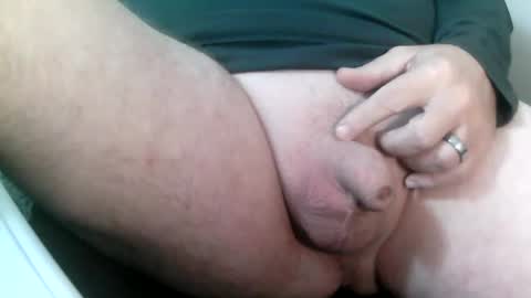 Snapshot of daddysmalls_55 chatting on 12.25.24 daddysmalls online show from 12.25.24