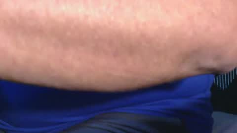 Snapshot of daddysmalls_55 chatting on 09.10.25 daddysmalls online show from 09.10.25