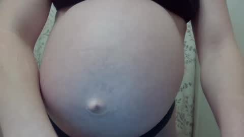 Snapshot of daddysssgoodgirl chatting on 12.03.24 daddys good girl online show from 12.03.24