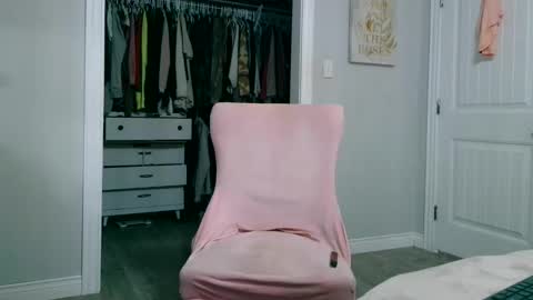 Snapshot of daddyunlocked1 chatting on 11.17.25 daddyunlocked1 online show from 11.17.25