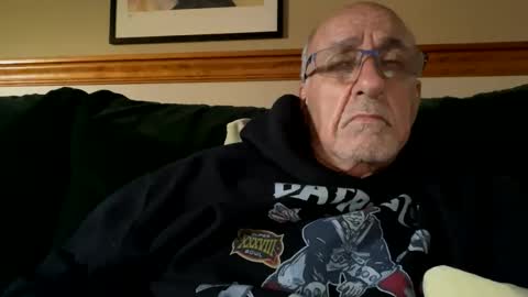 daddyweis online show from 10.25.25