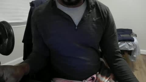 Snapshot of daffyduck71 chatting on 12.04.24 daffyduck71 online show from 12.04.24