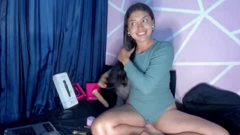 dafna lorens  online show from 01.06.26