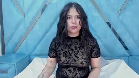 Snapshot of dafne_cleo chatting on 10.09.25 Dafne online show from 10.09.25