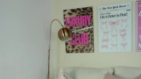 dafne_hillss online show from 05.27.26