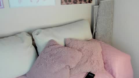 Snapshot of dafne_hillss chatting on 07.16.26 dafne_hillss online show from 07.16.26