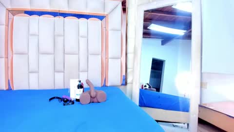 Snapshot of dafnee_adams chatting on 10.01.25 Dafnee online show from 10.01.25