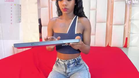 Snapshot of dafnee_adams chatting on 11.08.25 Dafnee online show from 11.08.25