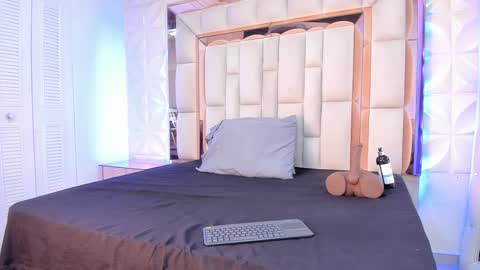 Snapshot of dafnee_adams chatting on 11.24.25 Dafnee online show from 11.24.25