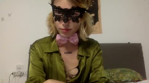 dafnesqueeze online show from 12.02.24