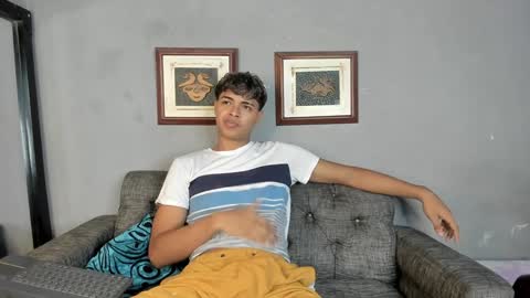 Snapshot of dafnezahiraa_ chatting on 12.27.24 dafnezahiraa online show from 12.27.24