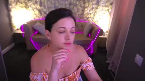 Snapshot of dafni_mon chatting on 06.29.26 Dafni Mon online show from 06.29.26
