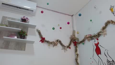 DAFNNE online show from 12.26.24