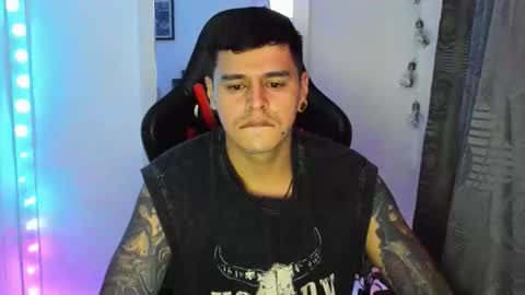 Snapshot of dage_19 chatting on 03.26.26 my name is Jhon and I live in colombia online show from 03.26.26